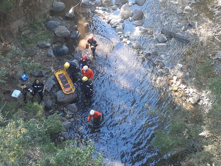 La joven cayó al arroyo Goye y tras varias horas de búsqueda hallaron su cuerpo