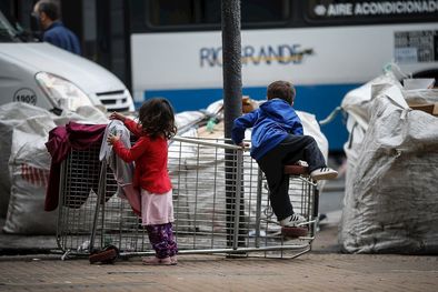 MDZol | Menores La mayoría de los pobres en Argentina son niños. Foto: EFE