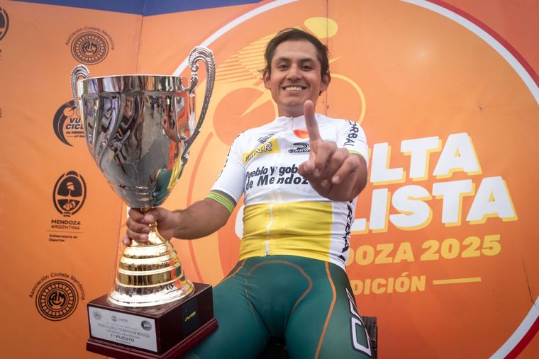 Zenteno le dio el primer título a Perú. Foto: Deportes Mendoza