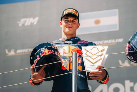 Valentín Perrone salió 2° por 18 milésimas de segundo y sumó un nuevo podio en Moto3. Valentín Perrone salió 2° por 18 milésimas de segundo y sumó un nuevo podio en Moto3.