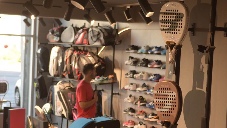 Vacaciones, compras y el deporte de moda. Vacaciones, compras y el deporte de moda.