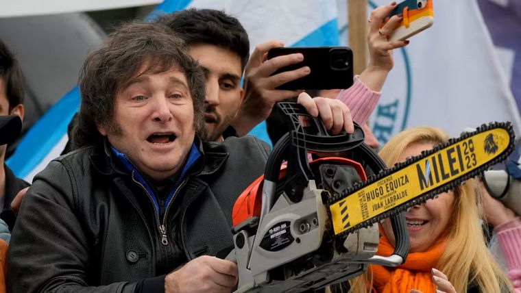 El proceso, considerado el caso testigo de la gestión Milei, prevé una concesión a 30 años y la llegada de capitales internacionales. El proceso, considerado el caso testigo de la gestión Milei, prevé una concesión a 30 años y la llegada de capitales internacionales.