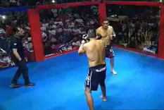 dos politicos arreglaron sus diferencias arriba de un ring