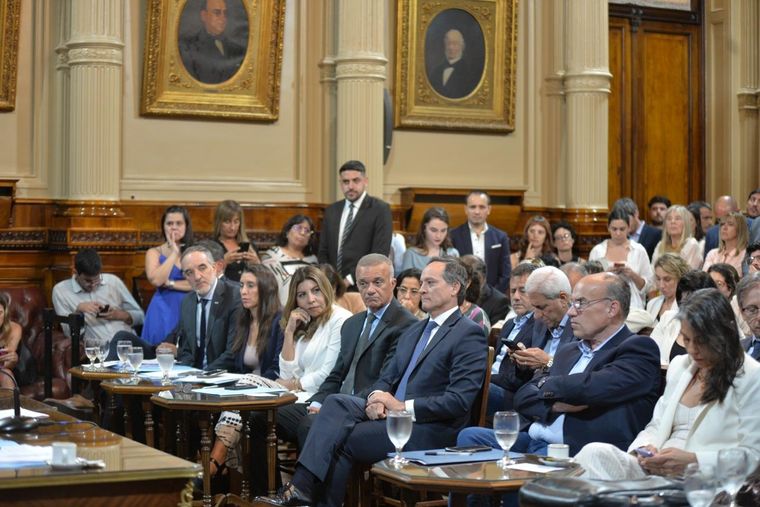 LLA se impuso en la Comisión de Asuntos Constitucionales. Foto: Senado
