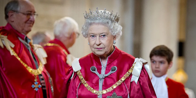 La reina Isabel II está a punto de convertirse en la monarca más longeva de la historia Foto: Salon.com - https://mediaproxy.salon.com/width/1200/https://media.salon.com/2021/03/queen-elizabeth-ii-0309211.jpg