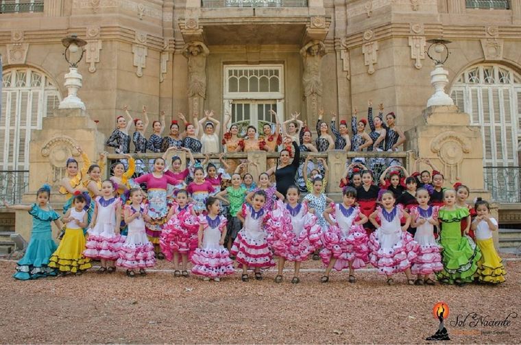 Bailar deshinibe y forma niños con personalidades más fuertes. Foto: Sol Naciente