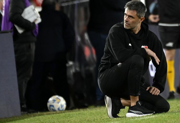 El técnico de Independiente se mostró triste pero muy orgulloso por lo que hizo Independiente en el Apertura. Foto: FotoBaires