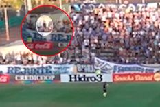 TyC Sports reveló un video esclarecedor sobre el momento de la agresión de un menor al juez asistente en Godoy Cruz-Talleres. Foto: capturas TyC Sports