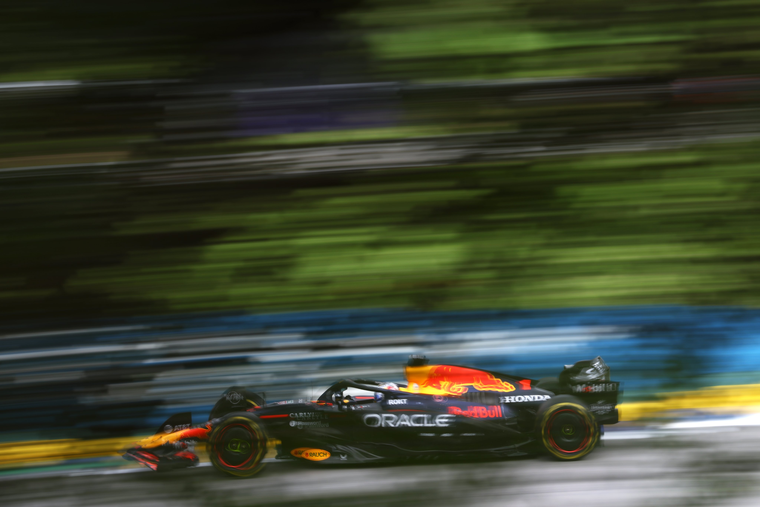 Max Verstappen en el Gran Premio de Brasil. Foto: @RedBullRacing Max Verstappen en el Gran Premio de Brasil. Foto: @RedBullRacing