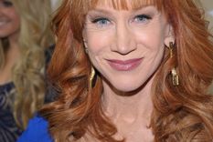 Foto: https://www.ksby.com/news/national/kathy-griffin-reveals-lung-cancer-diagnosis