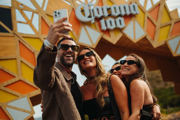 Corona Sunset en Mendoza: puede decirse que fue uno de los eventos del año. No te pierdas la galería de fotos, al final de la nota.