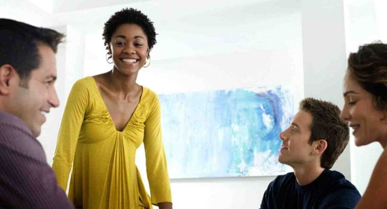 Las habilidades blandas y digitales serán clave para acceder a buenos empleos en 2025, según la inteligencia artificial. Foto: Archivo