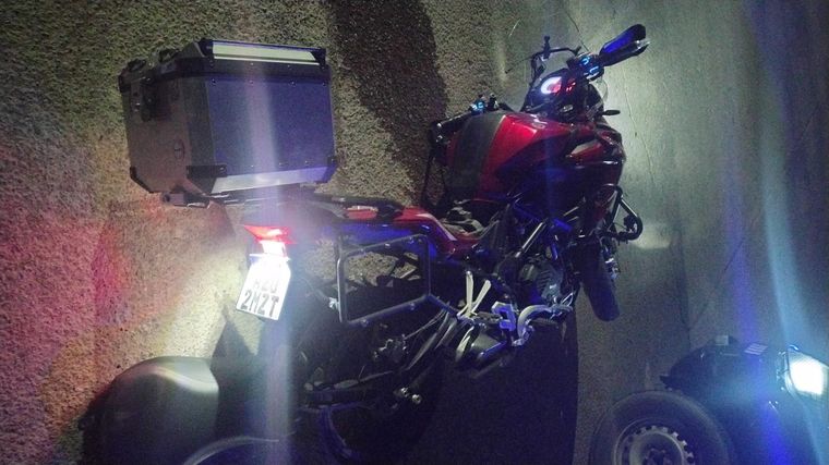 La moto Benelli que fue recuperada por personal policial. La moto Benelli que fue recuperada por personal policial.