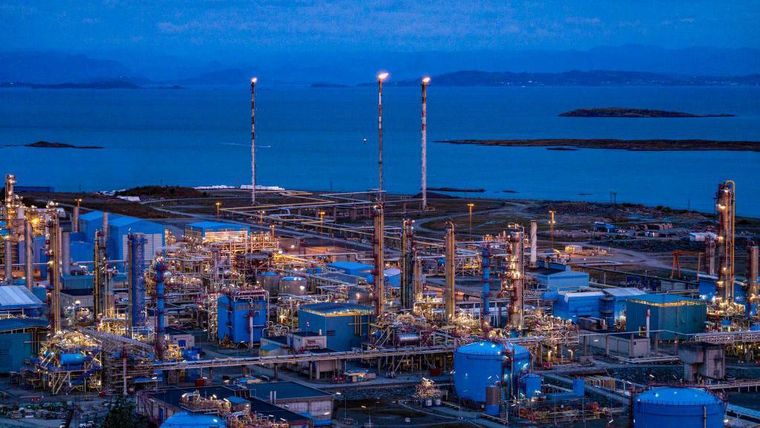 El fondo soberano de Noruega, valorado en US$2 billones, invierte los ingresos procedentes de la industria petrolera y gasística del país en los mercados globales.