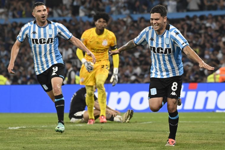 Juanfer reveló un gesto que Riquelme tuvo tras la final de la Sudamericana. Foto: Fotobaires