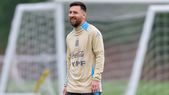 El capitán albiceleste no estará en el primero de los amistosos de la Fecha FIFA en Miami. Scaloni lo liberó por un compromiso clave con Inter Miami. El capitán albiceleste no estará en el primero de los amistosos de la Fecha FIFA en Miami. Scaloni lo liberó por un compromiso clave con Inter Miami.