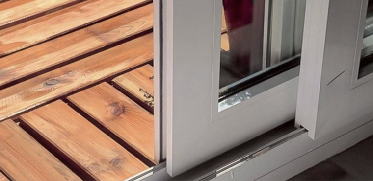 Aplicado con un cepillo, permite una limpieza profunda sin dañar las superficies. Foto: Shutterstock