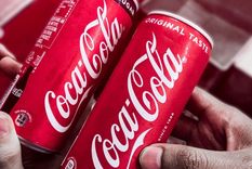 coca cola no se va: ratifico sus operaciones en la argentina coca cola no se va: ratifico sus operaciones en la argentina