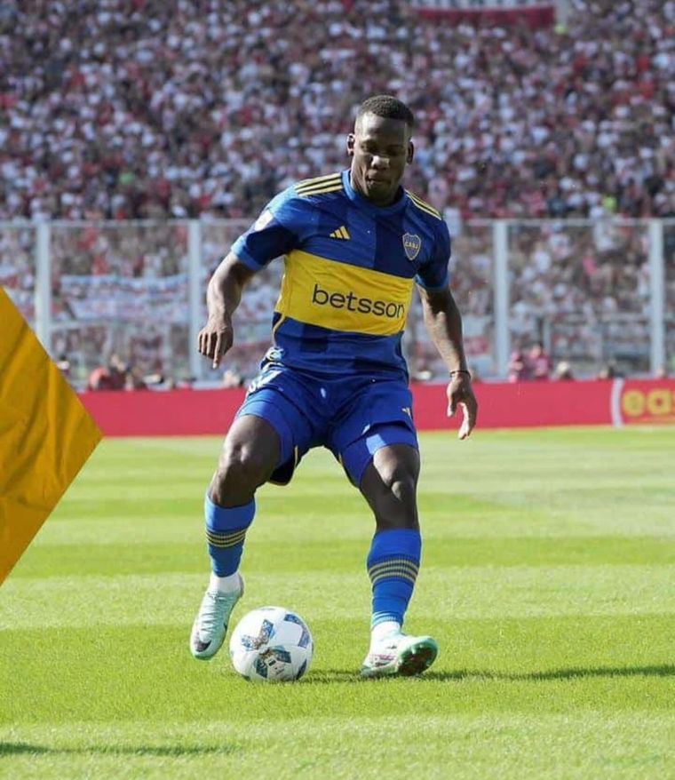 Foto: IG: @luisadvincula17_