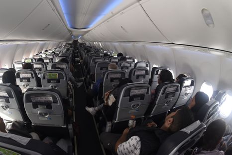 La compañía estatal anunció la medida tras el accionar de los gremios durante el fin de semana. La compañía estatal anunció la medida tras el accionar de los gremios durante el fin de semana.