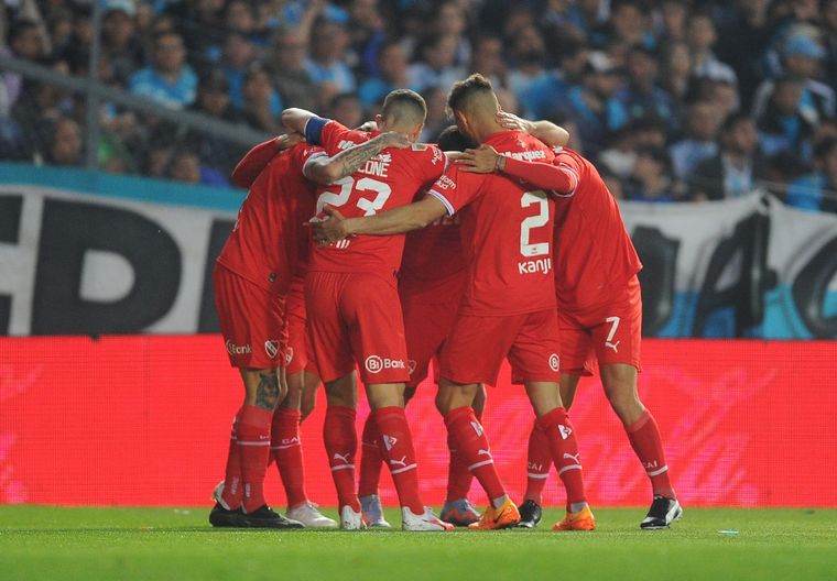 Independiente le ganó a Racing por 2-0 y se quedó con el clásico de Avellaneda Foto: Télam