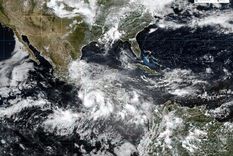 México en alerta por evolución del ciclón Erick