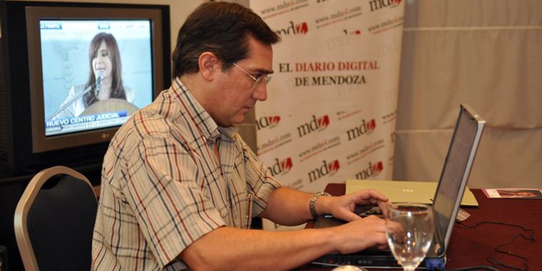 Jorge Tanús tiró una bomba y se fue de vacaciones. Foto: Nacho Gaffuri / MDZ