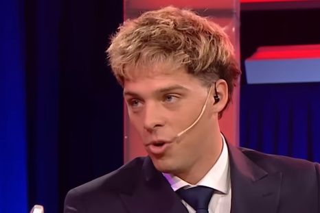 El joven no puede mejorar los números. Foto: captura de video/ América TV. El joven no puede mejorar los números. Foto: captura de video/ América TV.