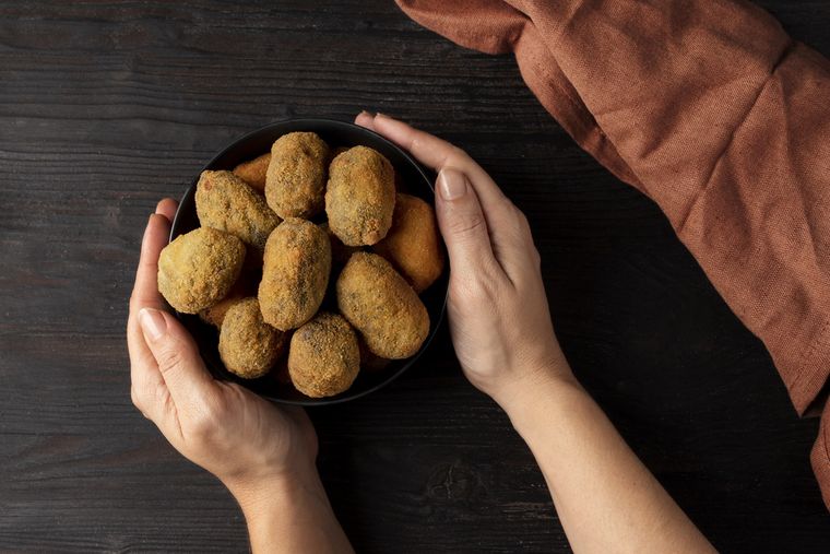 En tiempos de cocina rápida, las croquetas de seso recuerdan que algunos sabores requieren tiempo y cuidado.