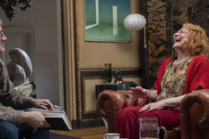 27 Noches funciona como un espejo incómodo: nos obliga a pensar en nuestro propio futuro