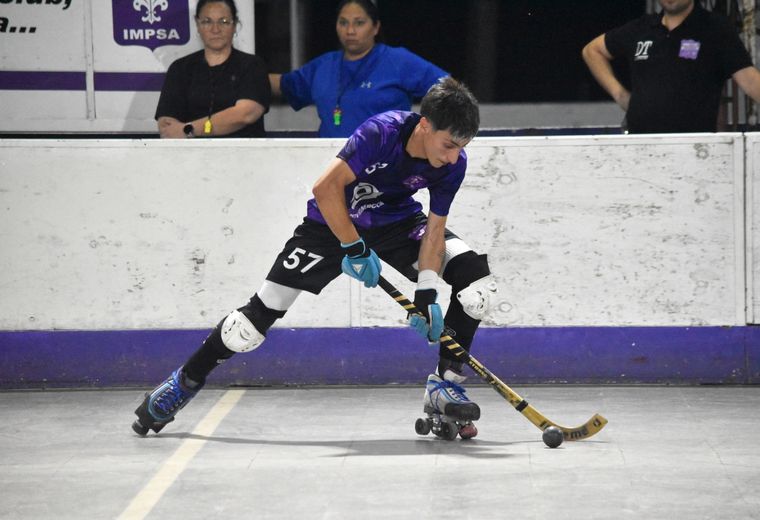El Clausura de hockey sobre patines tiene semifinalistas definidos. Foto: AMP