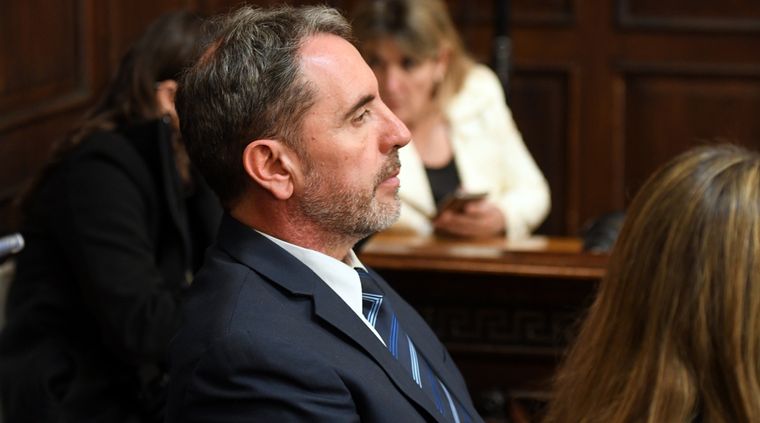 El diputado Difonso en su banca del recinto. Foto: ALF PONCE MERCADO / MDZ