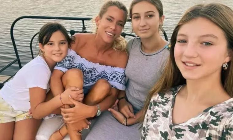Nicole Neumann mostró el tratamiento de belleza de sus hijas para su casamiento La modelo compartió un hermoso momento con Indiana, Allegra y Sienna