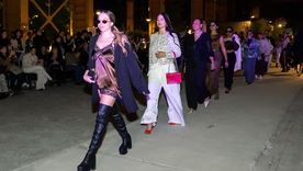 Más de 50 modelos en escena transformaron un exespacio industrial en un altar del diseño.