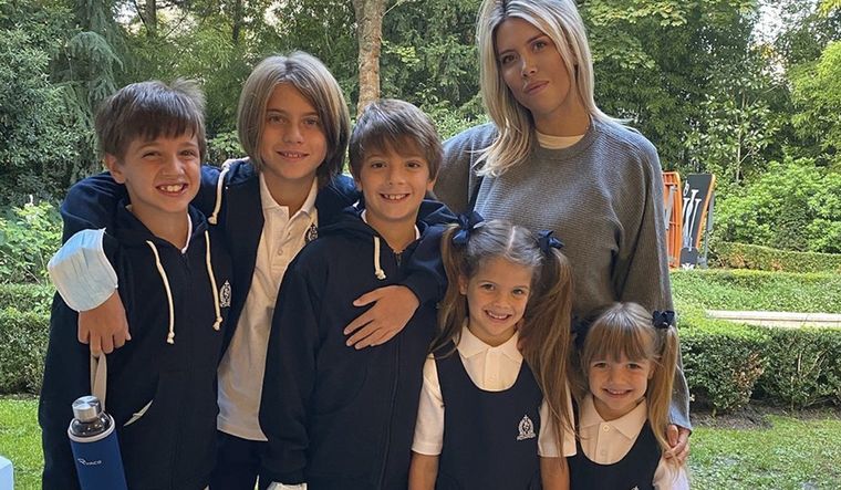Wanda Nara junto a sus cinco hijos. Foto: Captura Instagram @wanda_nara
