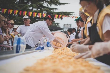 Cada marzo se celebra el Strudel Fest en este pueblo de Coronel Suárez, pcia. de Buenos Aires