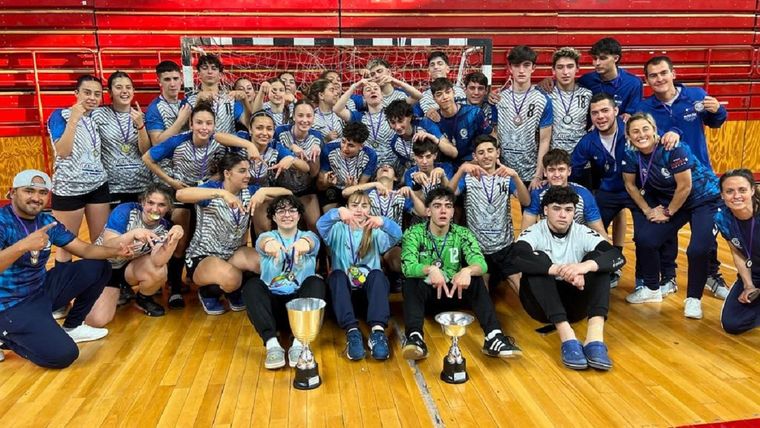 Mendoza brilló en Neuquén