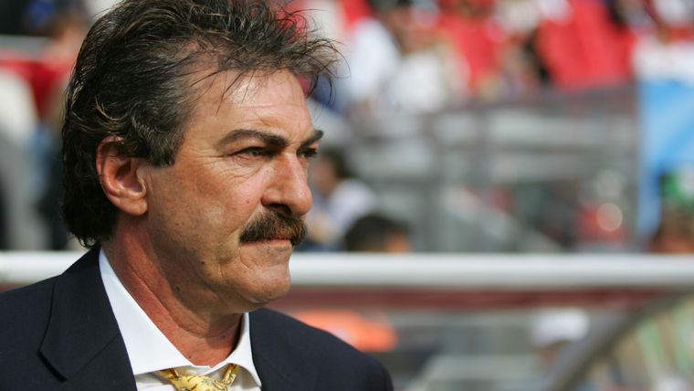 Ricardo La Volpe vuelve al ruedo y será entrenador de un equipo inesperado Foto: (Foto: archivo)