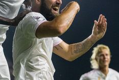 El Pipa se divierte en un nuevo deporte. Foto: Inter Miami El Pipa se divierte en un nuevo deporte. Foto: Inter Miami