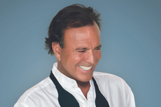 JULIO IGLESIAS TENE UNA VERDADERA FORTUNA. EL ARTISTA LE DEJA UNA HERENCIA MULTIMILLONARIA A SUS OCHO HIJOS.