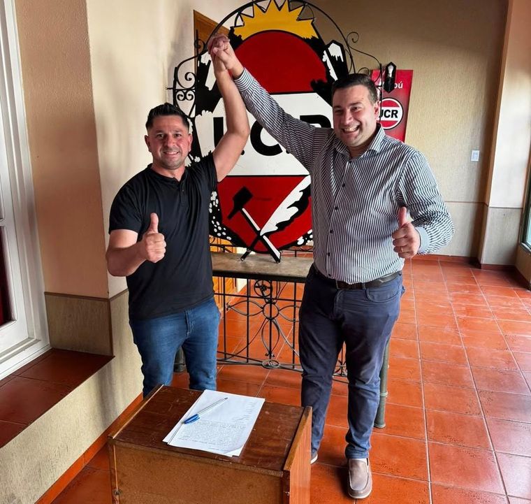 El candidato a concejal José Fabián Ortega junto al funcionario de EMESA Mauricio Pinti Clop. El candidato a concejal José Fabián Ortega junto al funcionario de EMESA Mauricio Pinti Clop.