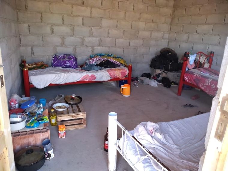 Habitación donde vivían personas víctimas de trata. Imagen ilustrativa Foto: Gendarmería Nacional Argentina