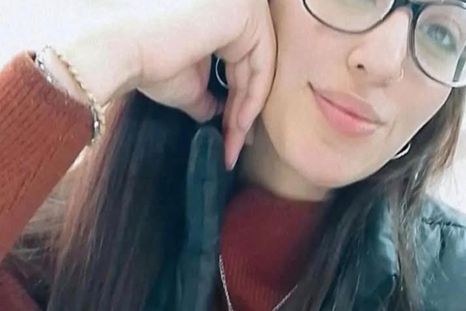 La hermana de la víctima señaló que Bárbara fue instigada por su expareja para quitarse la vida.  Foto: Facebook