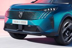 Peugeot E-3008