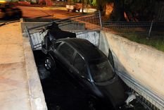 Un auto chocó contra una moto y ambos rodados terminaron dentro de un zanjón Foto: ALF PONCE / MDZ (Imagen Ilustrativa) Un auto chocó contra una moto y ambos rodados terminaron dentro de un zanjón Foto: ALF PONCE / MDZ (Imagen Ilustrativa)