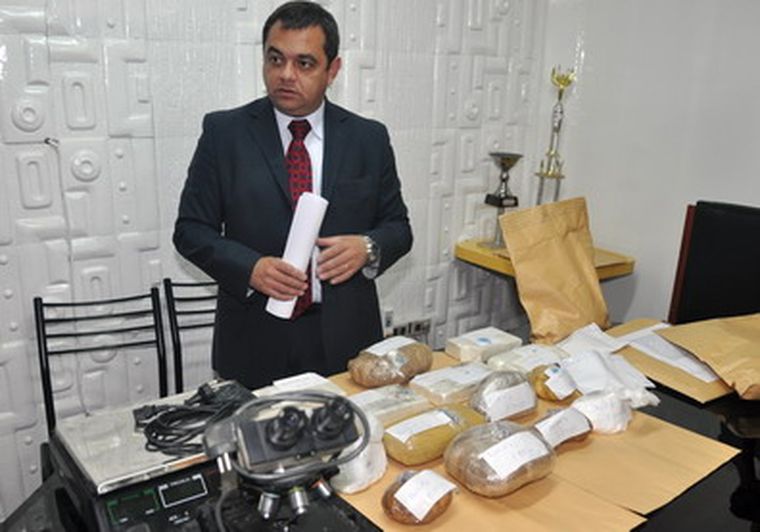 El ministro Aranda dio detalle de lo incautado. Foto: Nacho Gaffuri / MDZ