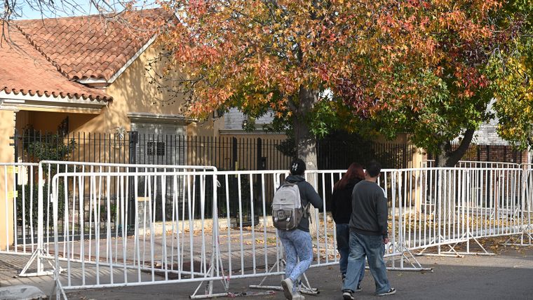 David Demaldé fue el primero de los hijos en presentarse a la vivienda el día del fatidico hecho. Foto: Walter Moreno David Demaldé fue el primero de los hijos en presentarse a la vivienda el día del fatidico hecho. Foto: Walter Moreno
