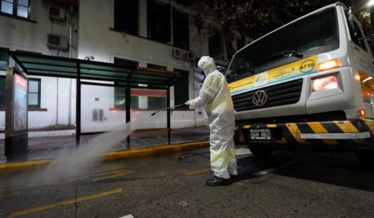 Desde el ministerio de Espacio Público e Higiene Urbana garantizan la desinfección contra el Covid-19 en las calles de Buenos Aires