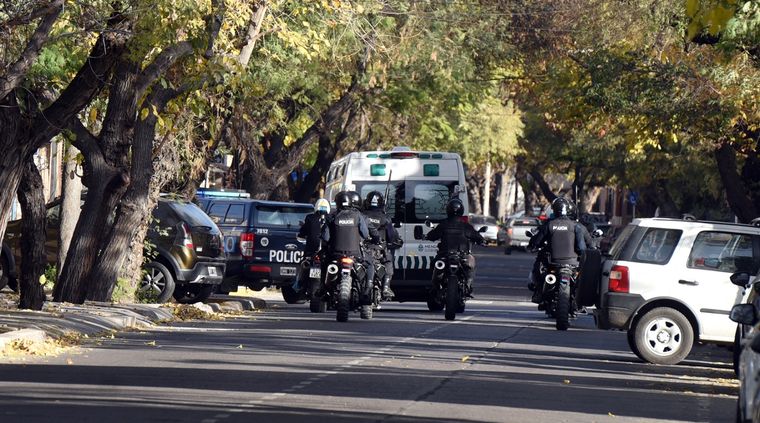 La Policía encontró al responsable del ataque. Foto: ALF PONCE MERCADO / MDZ