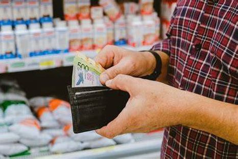 independencia economica: una persona joven necesita alrededor de $3,5 millones por mes para irse a vivir solo independencia economica: una persona joven necesita alrededor de $3,5 millones por mes para irse a vivir solo